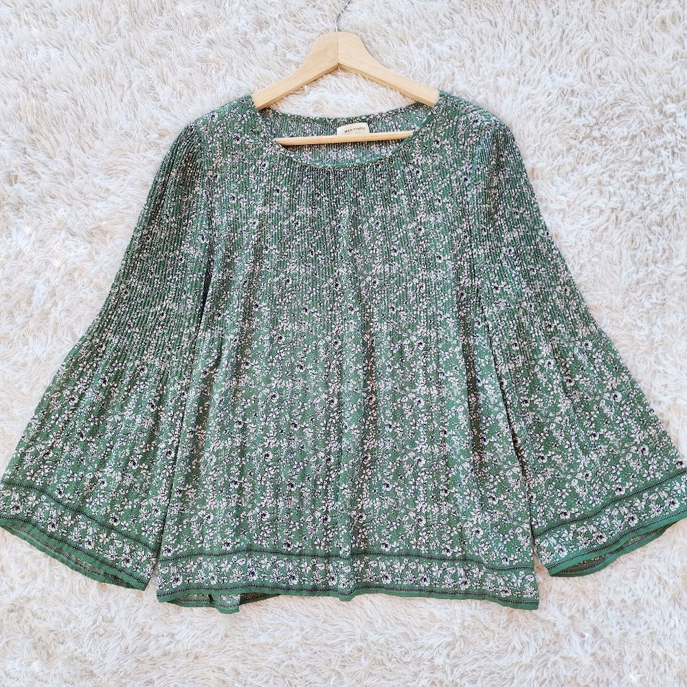 Max Studio Pleated Green Floral Bell Sleeve Top